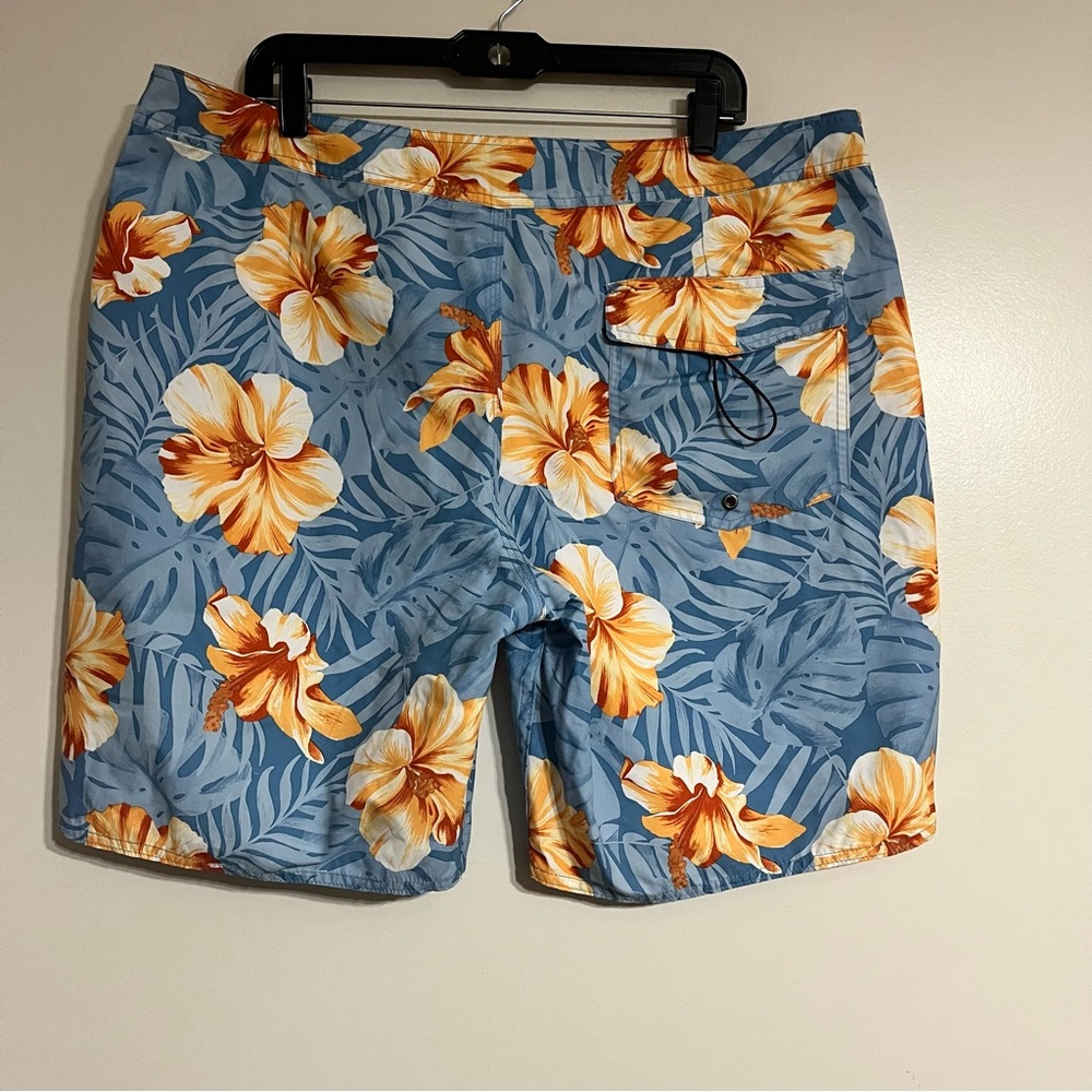 Quiksilver Board Shorts Blue Floral Swim‎ Trunks Men’s Size 38 Inseam 9” - Picture 9 of 9